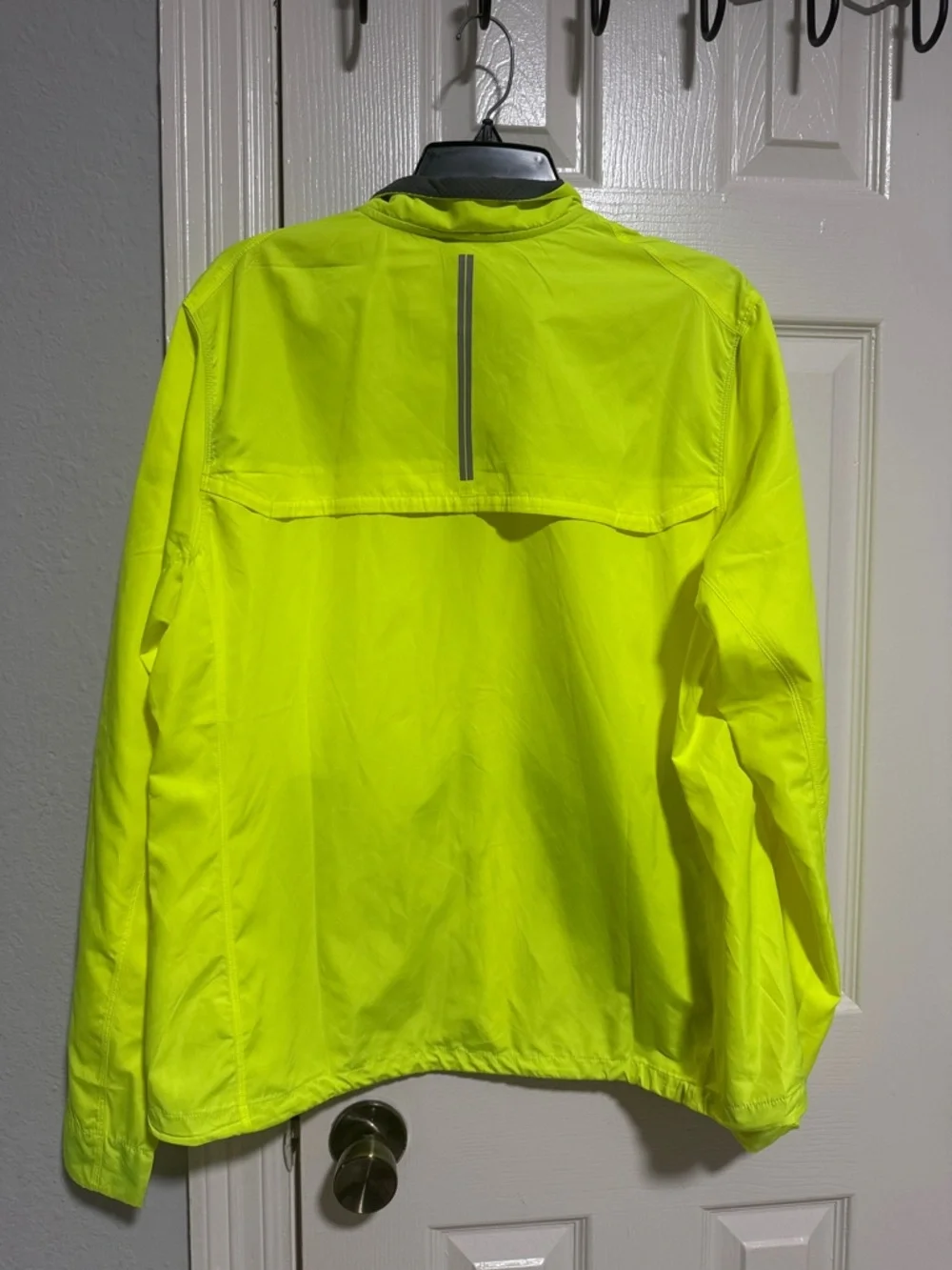 Brooks Neon Yellow Reflective Running Jacket - Picture 3 of 15
